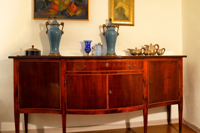 Mueble restaurado de carcoma