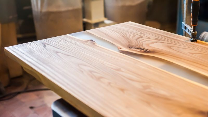 Elegir mesa de madera maciza